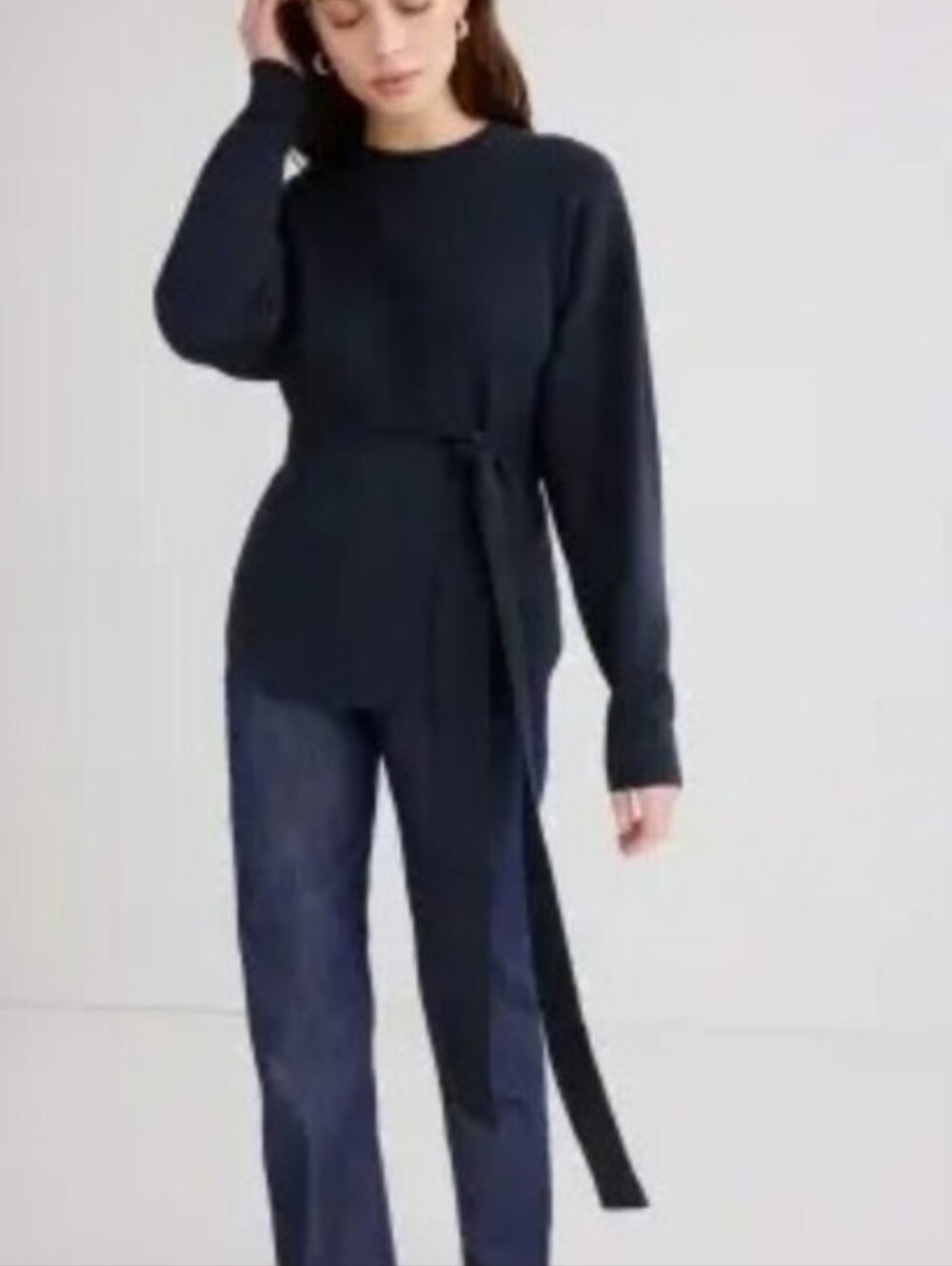 MODERN CITIZEN Navy Tie Top